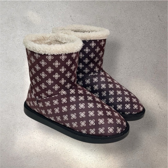 Vera Bradley Mini Concerto Fleece Lined Booties Slippers - Picture 1 of 7